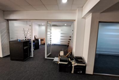 Birou, de 154.30999755859 mp, în Unirii - 10