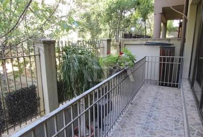 Vila in sectorul 3 zona Trapezului / 1 Decembrie 1918 - 2