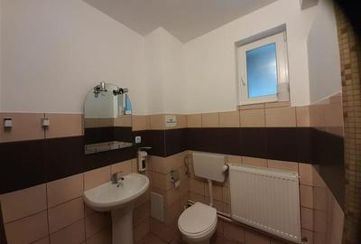 Hotel/Pensiune, de 1,100 mp, în Sud-Est - 26