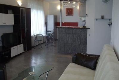 Apartament cu 2 camere semidecomandat, mobilat în Europa