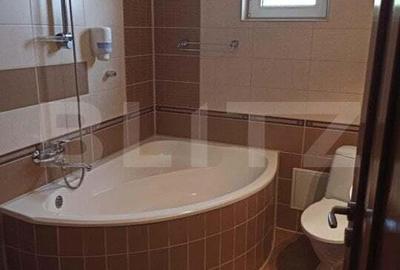 Casă cu 8 camere cu Teren 2800 Mp în Corunca - 3