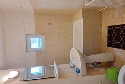 Apartament cu 2 camere decomandat în Trocadero - 2