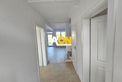 Casă cu 4 camere cu Canalizare în Cetate - 2