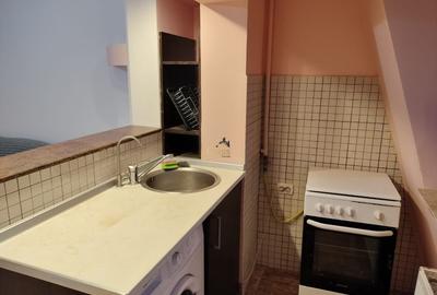 Apartament cu 2 camere decomandat, mobilat în Zorilor