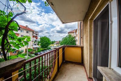 Apartament cu 3 camere decomandat în Alfa - 11