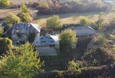 Casă cu 2 camere cu Teren 1000 Mp în Valea - 2
