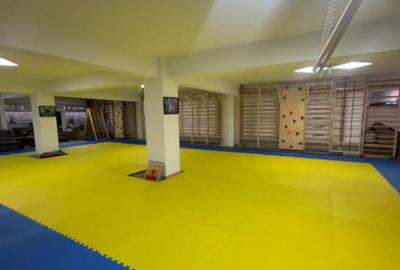 Spațiu comercial, de 185 mp, în Central - 2