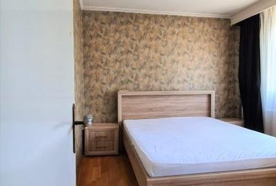 Apartament cu 3 camere decomandat în Sebastian