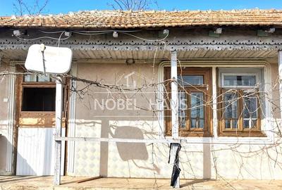 Casa batraneasca si teren intravilan, in sat Sarbi, comuna Banca, jud Vaslui - 2