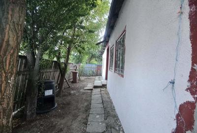 Casă cu 3 camere cu Teren 2100 Mp în Scorțaru Nou - 1