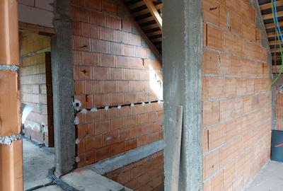 Casa individuala, 538 mp teren,  inceput de Chinteni - 11