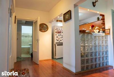 Apartament cu 3 camere decomandat în Rogerius - 2