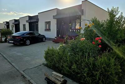 Casă cu Teren 249 Mp în Central - 2