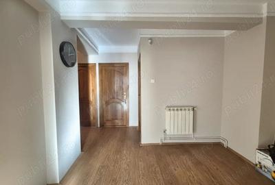 Apartament cu 3 camere decomandat în Central - 8