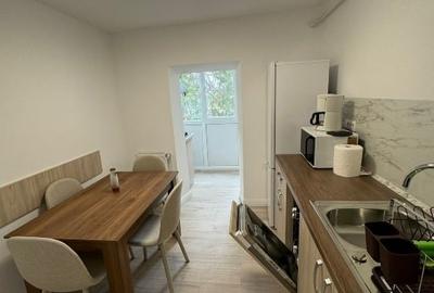 De inchiriat apartament 2 camere decomandate Faleza Nord - 6