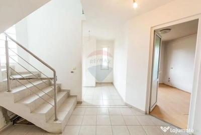 Casă cu 5 camere cu Teren 378 Mp în Purcăreni - 5
