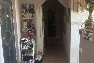 Apartament cu 4 camere decomandat în Confecții - 5