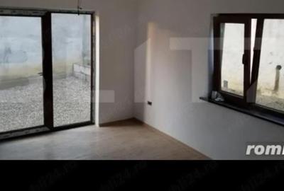 Casă cu Teren 215 Mp în Central