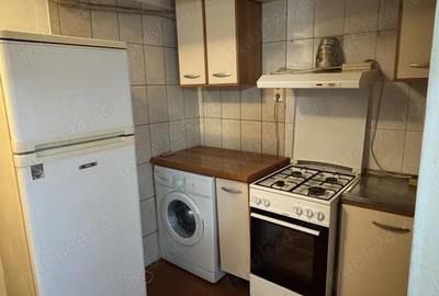 Garsonieră decomandată în Rovine - 3