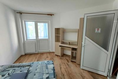 Apartament cu 3 camere decomandat în Cug - 1