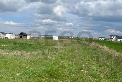Teren de 500 mp, în Cihei