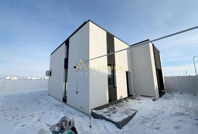 Casă cu 3 camere cu Teren 300 Mp în Berceni