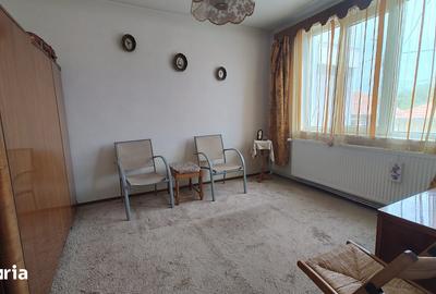 Casă cu 4 camere cu Teren 537 Mp în Central - 13