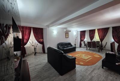 Casă cu 5 camere cu Teren 770 Mp în Central