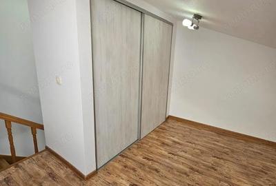 Apartament cu 4 camere decomandat în Central - 1