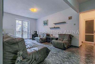 Apartament cu 4 camere semidecomandat în Progresul - 5