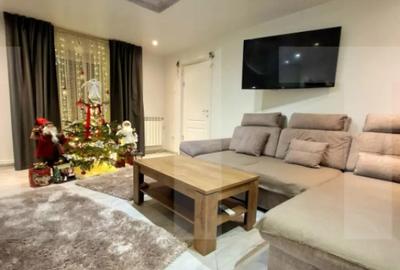 Casă cu 4 camere cu Teren 668 Mp în Central