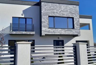 Casă cu 4 camere cu Teren 500 Mp în Aninoasa - 6