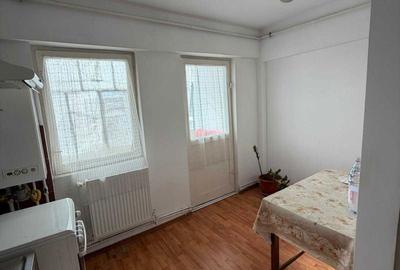 Apartament cu 2 camere decomandat în Patria - 4