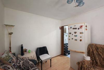 Apartament str. Violetelor - 6