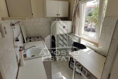 Apartament cu o camera, etajul 1, zona Girocului - 4