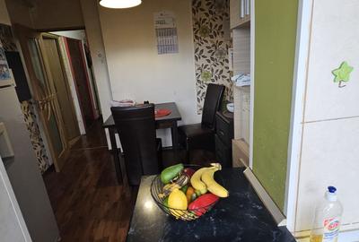 Poarta 6 / 3 camere cu centrala gaze , 2 bai Poarta 6 / 3 camere cu centrala gaze , 2 bai - 10