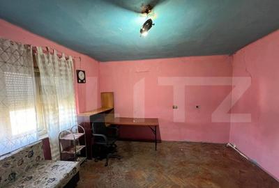 Teren ?i construc?ii 60 mp, zona strada Botizului - 3