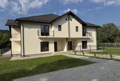 Casă în Bujoreni - 10