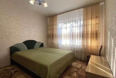 Garsonieră decomandată în Girocului