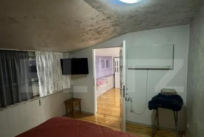 Apartament cu 4 camere decomandat în Central - 3