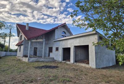 Casă cu 4 camere cu Teren 850 Mp în Boțârlău - 3