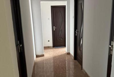 Apartament 3 camere, 70.40 mp, zona Calea Bucure?ti - 11