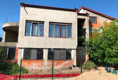 Casă individuală cu 5 camere cu Teren 710 Mp în Est - 1