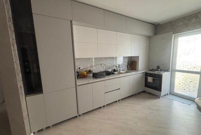 Apartament cu 3 camere decomandat, mobilat în Central - 8