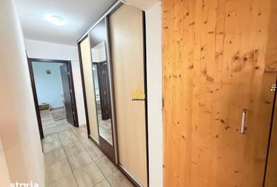 Apartament cu 4 camere decomandat în Rahova - 8
