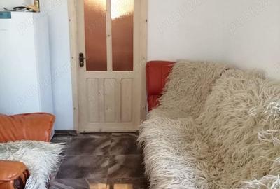 Vand casa cocheta ?i padure - 7