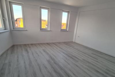 Apartament cu 3 camere decomandat în Micălaca - 9