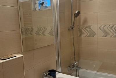 Apartament cu 3 camere semidecomandat în Berceni - 1