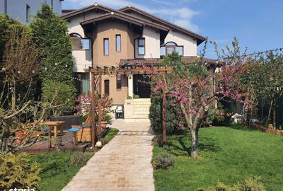 Casă cu 4 camere în Central