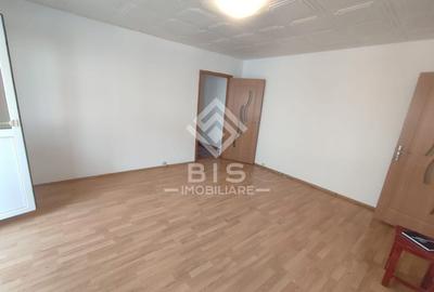 Apartament cu 3 camere semidecomandat în Decebal - 4
